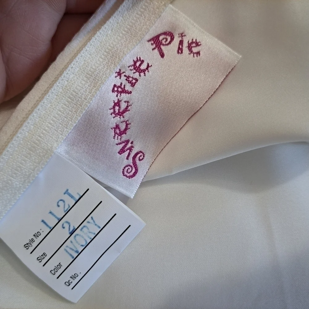 New Sweetie Pie Girls Size 2 Ivory Satin Flower Girl Dress Buttons Beaded Belt - Picture 10 of 12